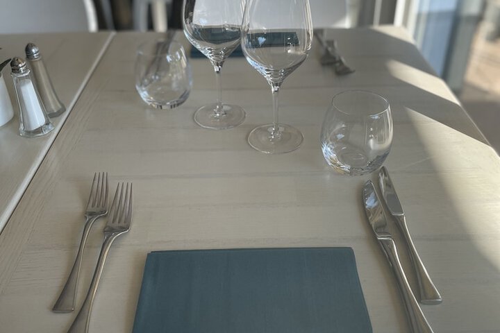 Dining 21 of 48