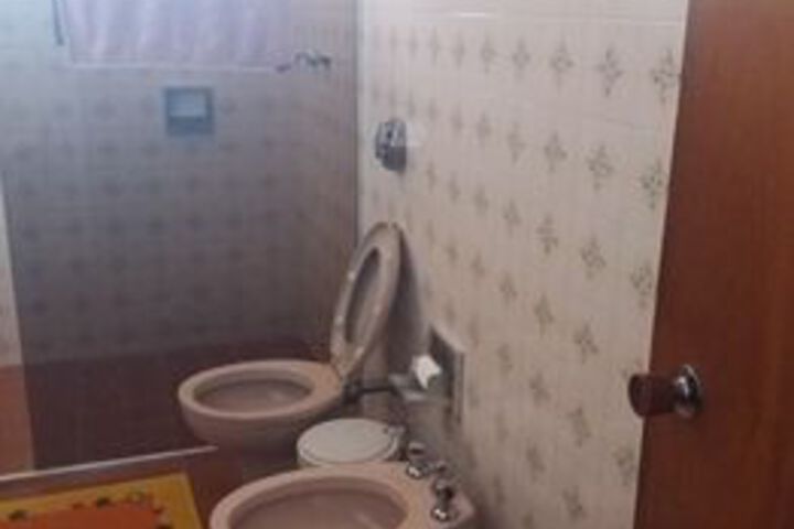 Room 2 of 54