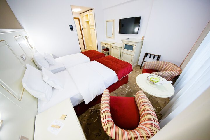 Room 11 of 62