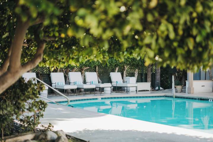 Pool 68 of 93