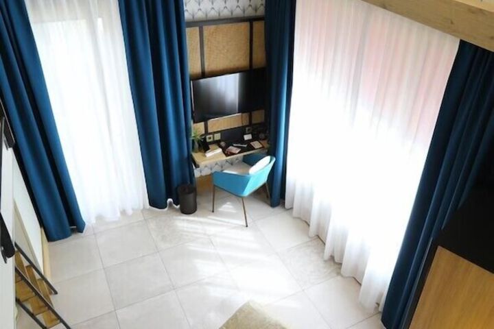 Room 59 of 135
