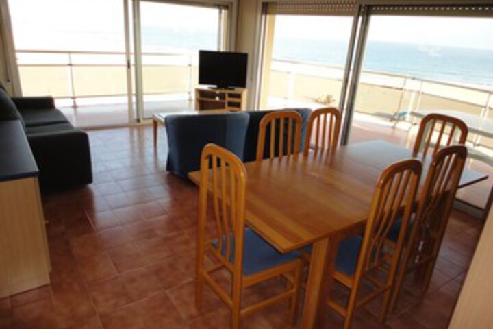 Room 5 of 15