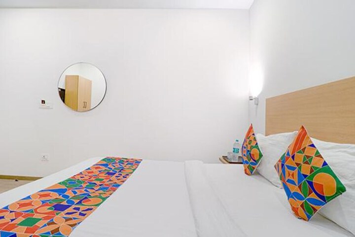 Room 20 of 32