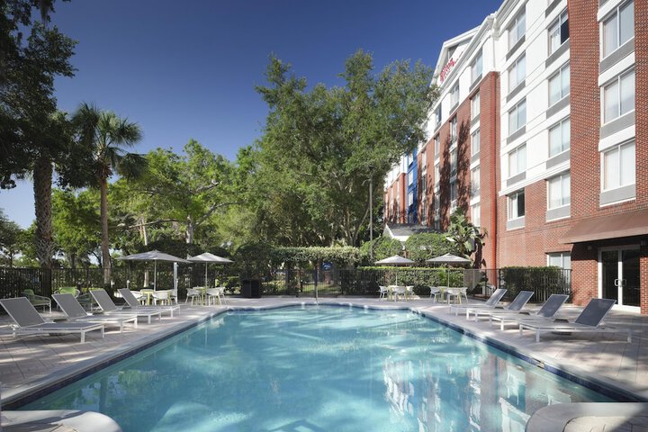 Hotel Pool