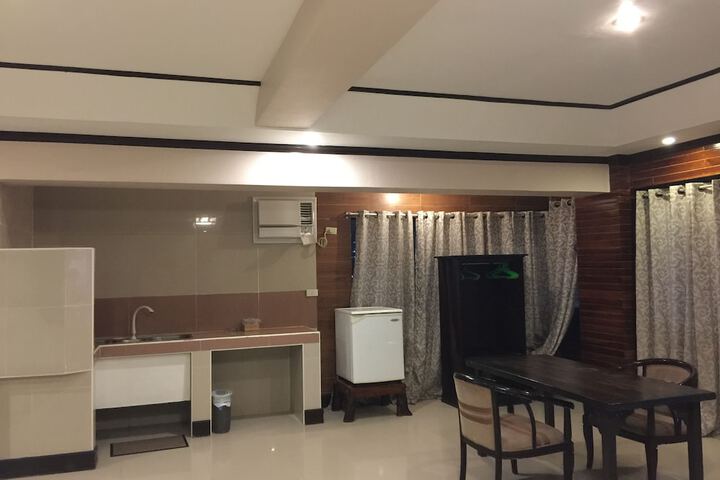Room 16 of 35