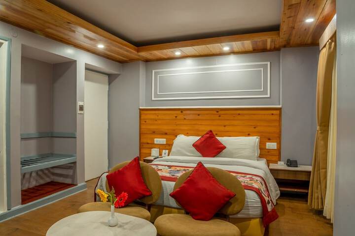 Room 15 of 46
