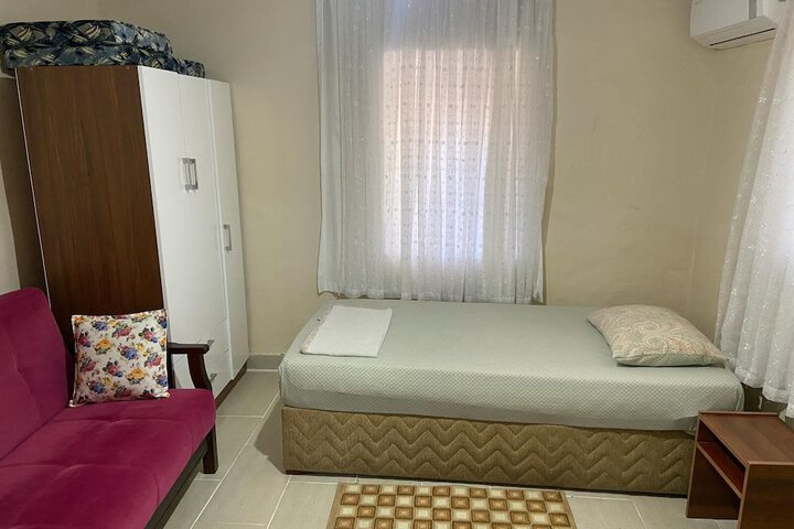 Room 62 of 263