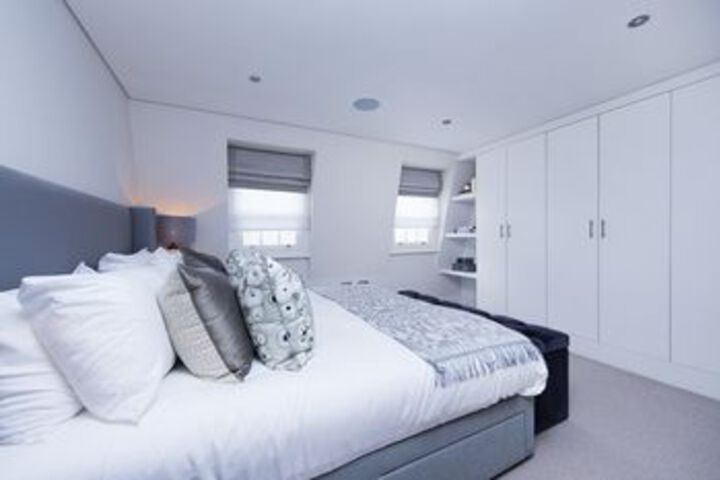 Room 16 of 30