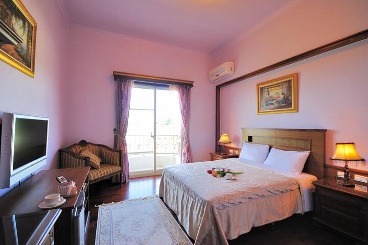 Room 5 of 59