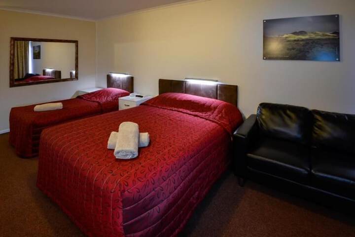 Room 10 of 29
