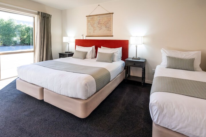Room 32 of 120