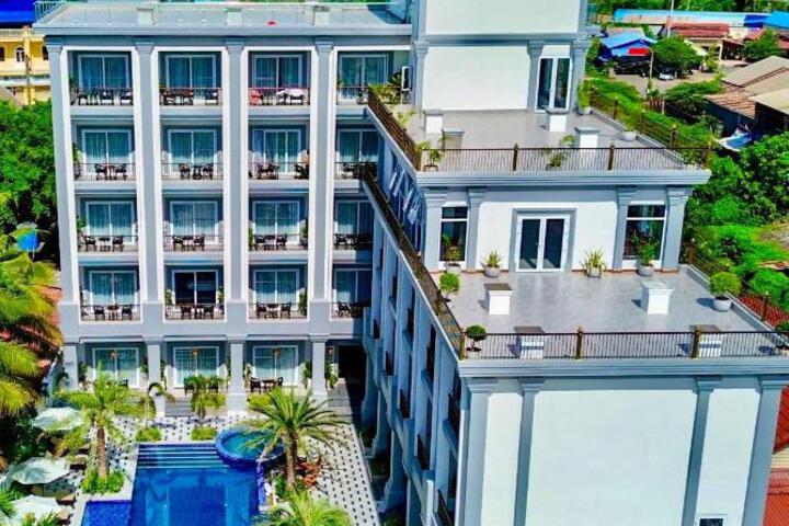 Sky Boutique Kampot