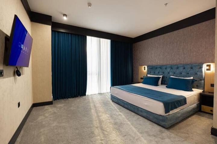 Room 3 of 21