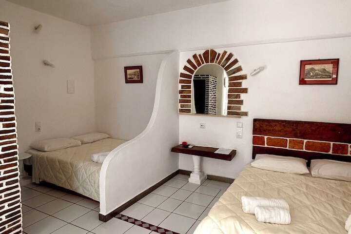 Room 9 of 52