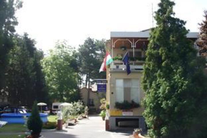 Hotel 6 of 6