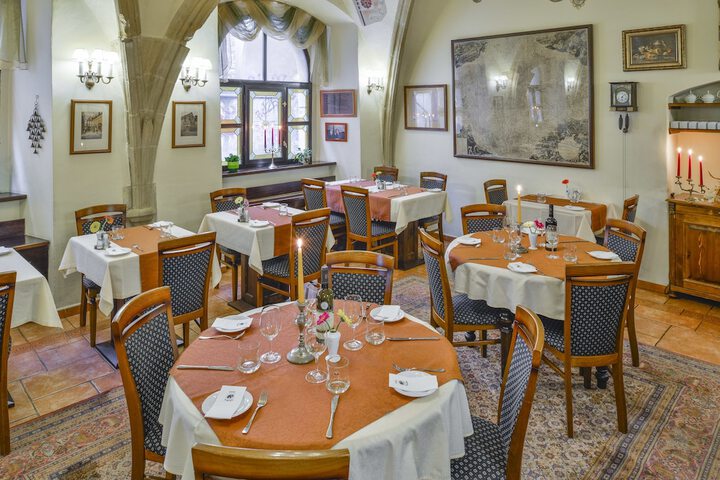 Dining 43 of 61