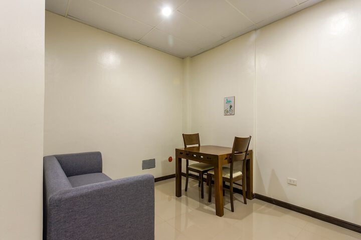 Room 29 of 38