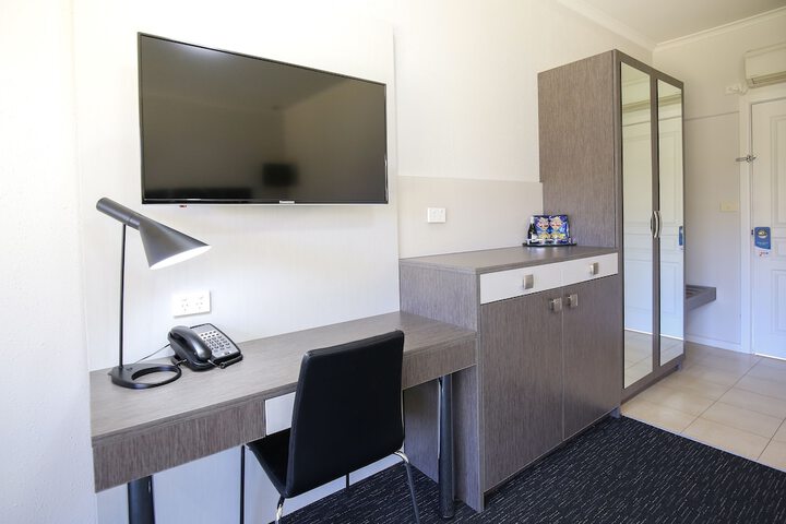 Room 15 of 119