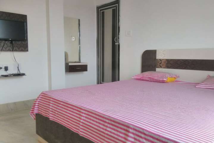 Room 17 of 25