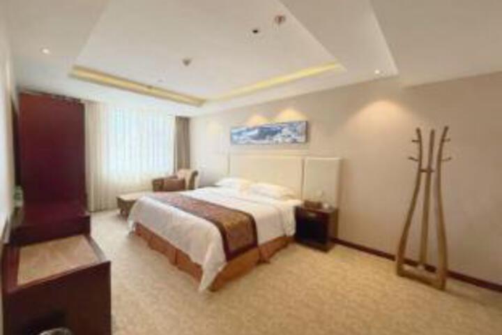 Room 21 of 23