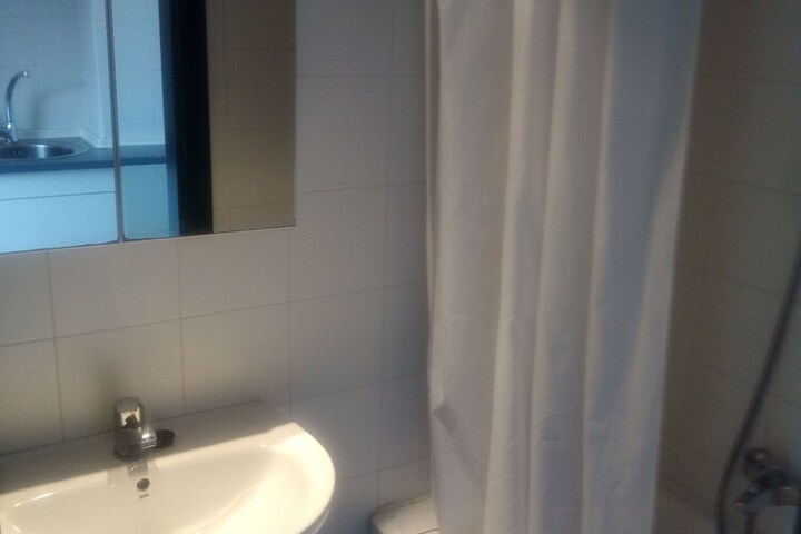 Room 15 of 21