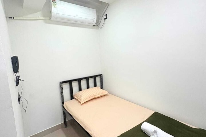 Room 20 of 31
