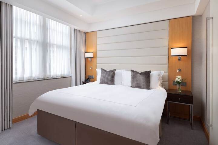 Room 21 of 112