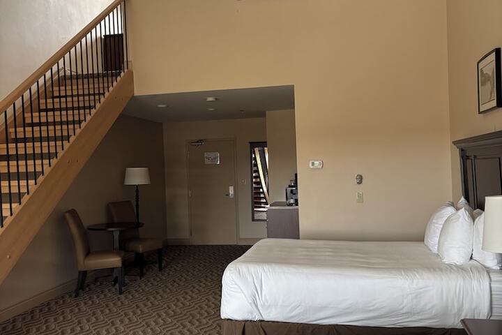 Room 15 of 41