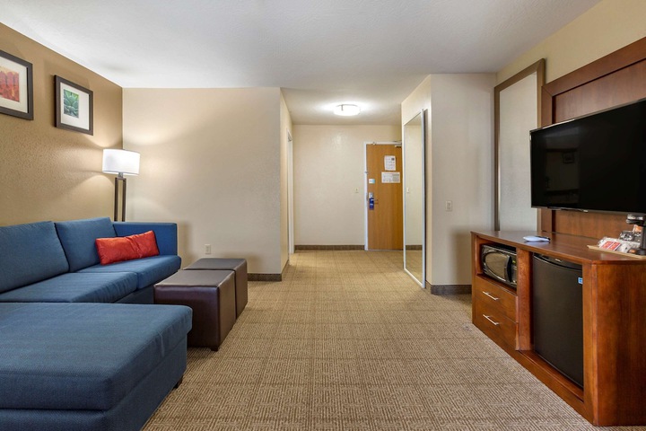 Room 25 of 44