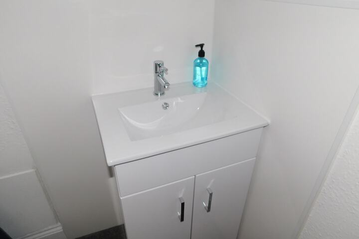 Room 42 of 48