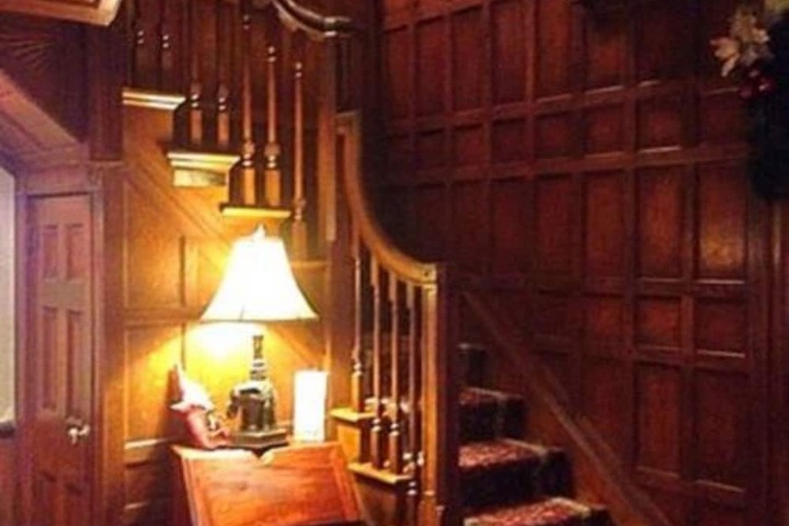 Hotel Interior 113 of 114