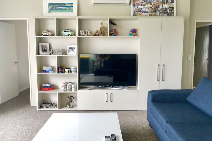 Room 17 of 28