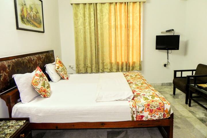 Room 14 of 51