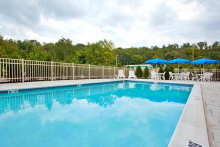 Pool 39 of 42