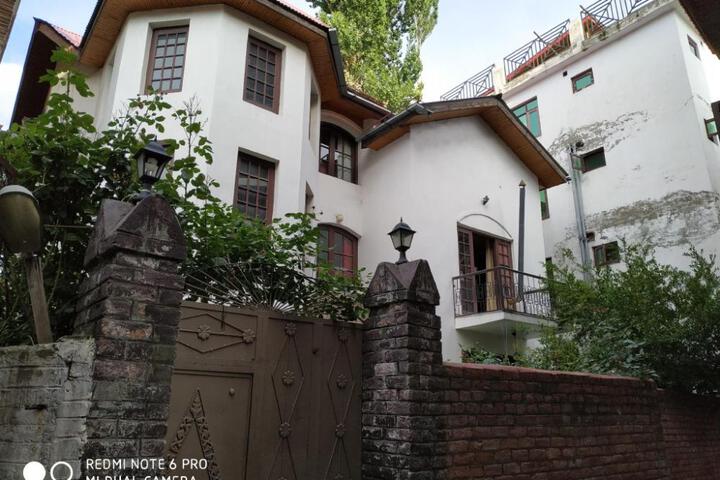 Hotel the kashmir