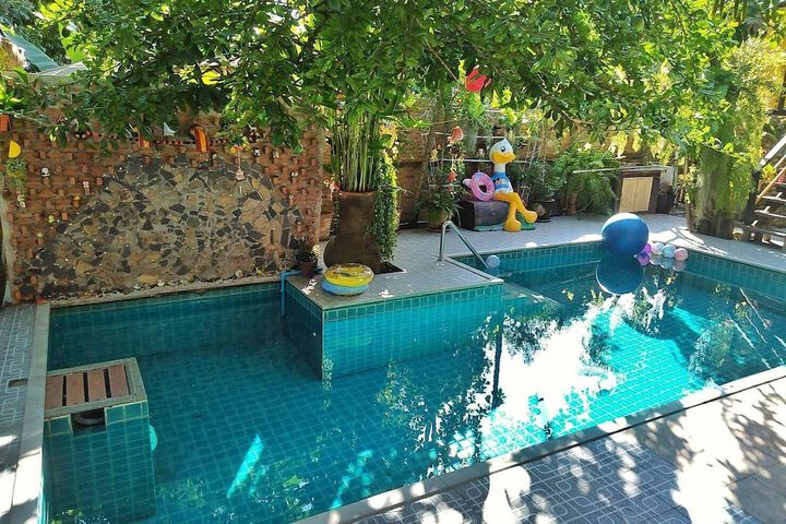 Pool 39 of 96