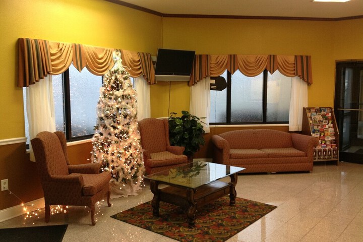 Hotel Interior 3 of 36