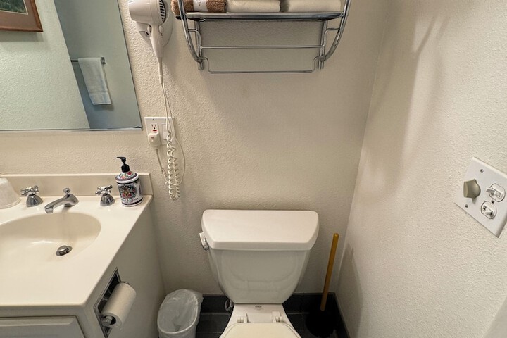 Room 26 of 31