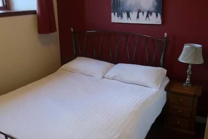 Room 15 of 38