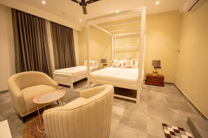 Room 7 of 38