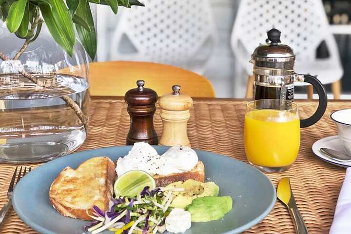 Breakfast/Coffee Service 63 of 81