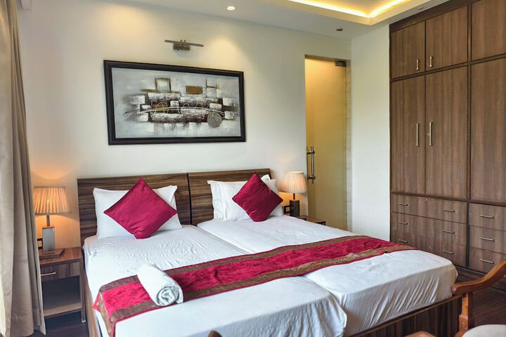 Room 60 of 90