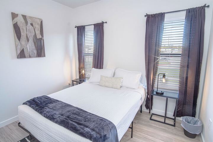Room 2 of 29