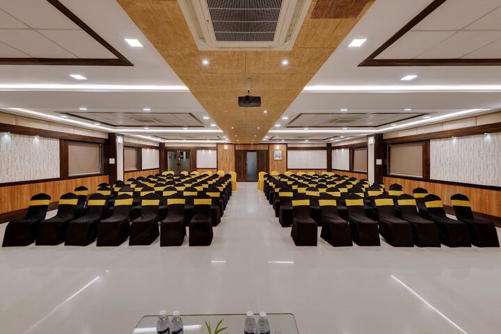Ballroom/Hall 50 of 65