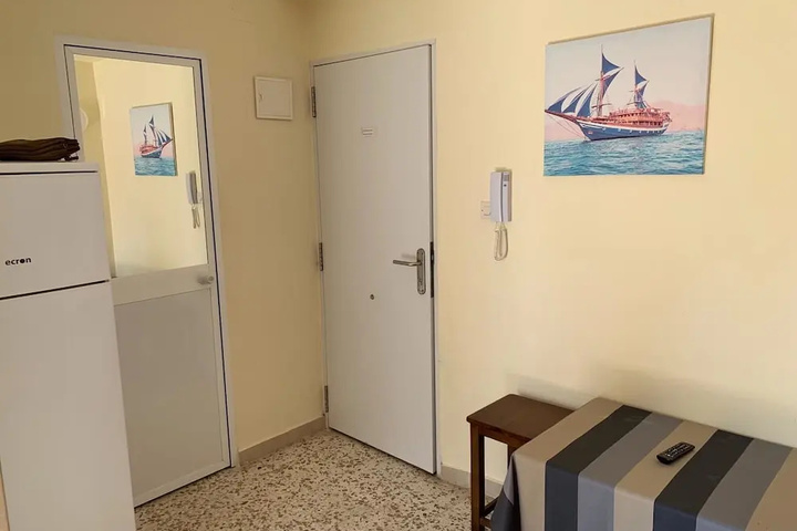 Room 5 of 24