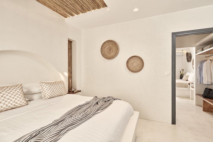 Room 13 of 51