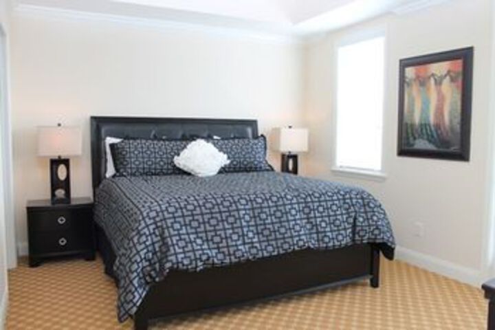 Room 8 of 25