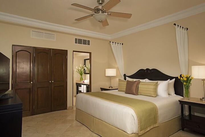 Room 8 of 62