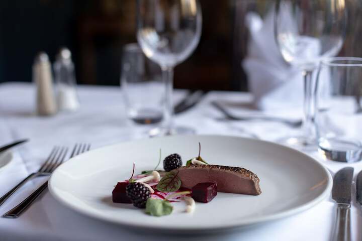 Dining 51 of 105