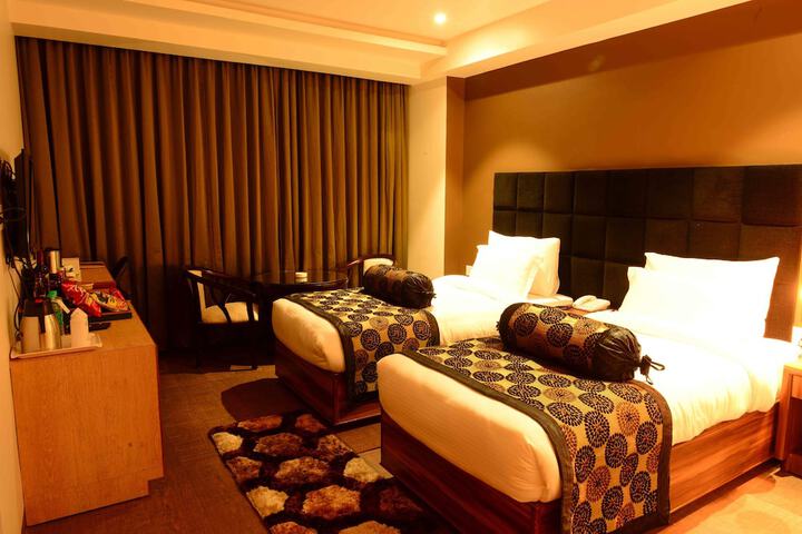 Room 14 of 48